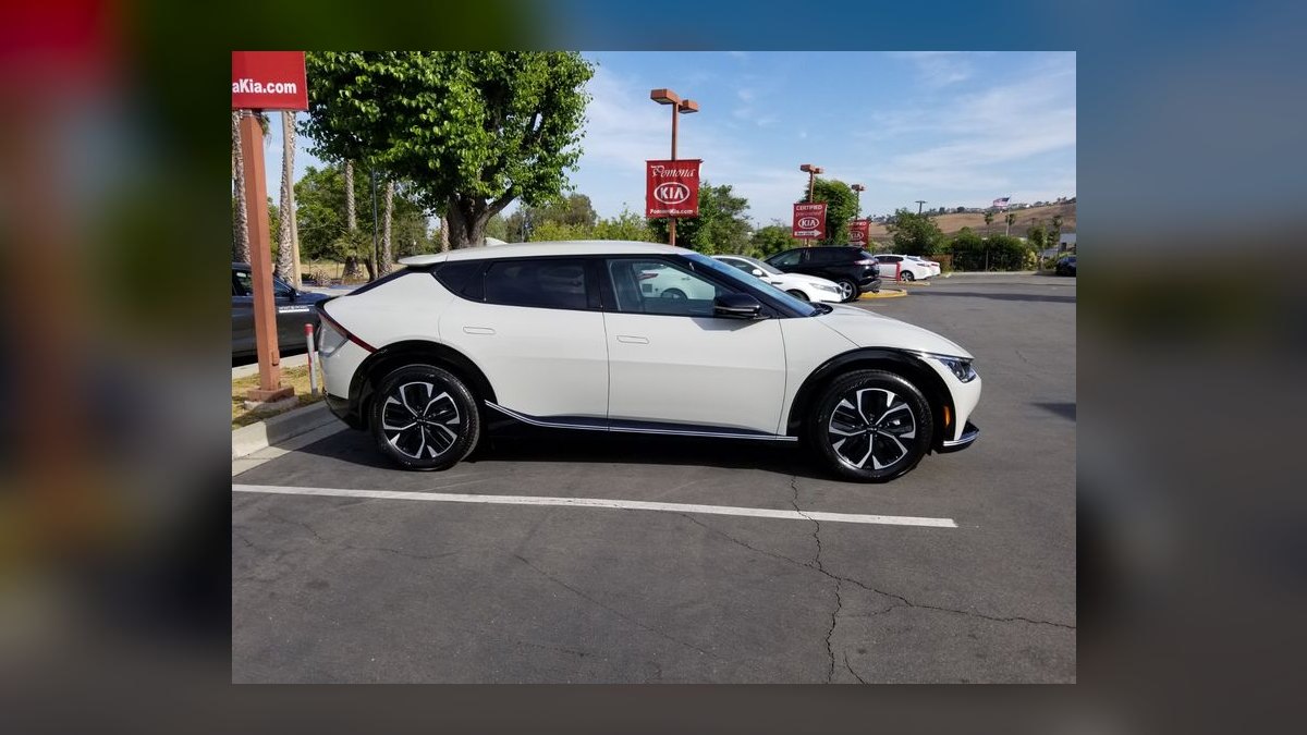 Top 10 Electric Cars 2021 — Best Overall + Best Value — figure 5