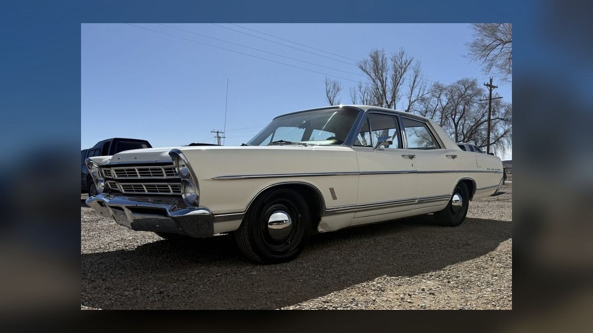Top 10 Most Affordable Used Sedans Under $10,000 in 1974 (Ranked) — figure 2