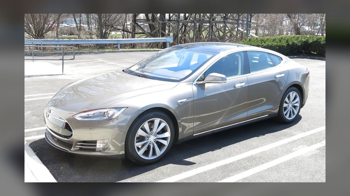 Top 10 Electric Cars 2015 — Best Overall + Best Value — figure 2
