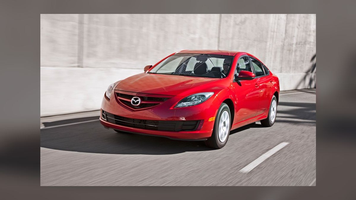 Top 10 Most Affordable Used Sedans Under $10,000 in 2012 (Ranked) — figure 4