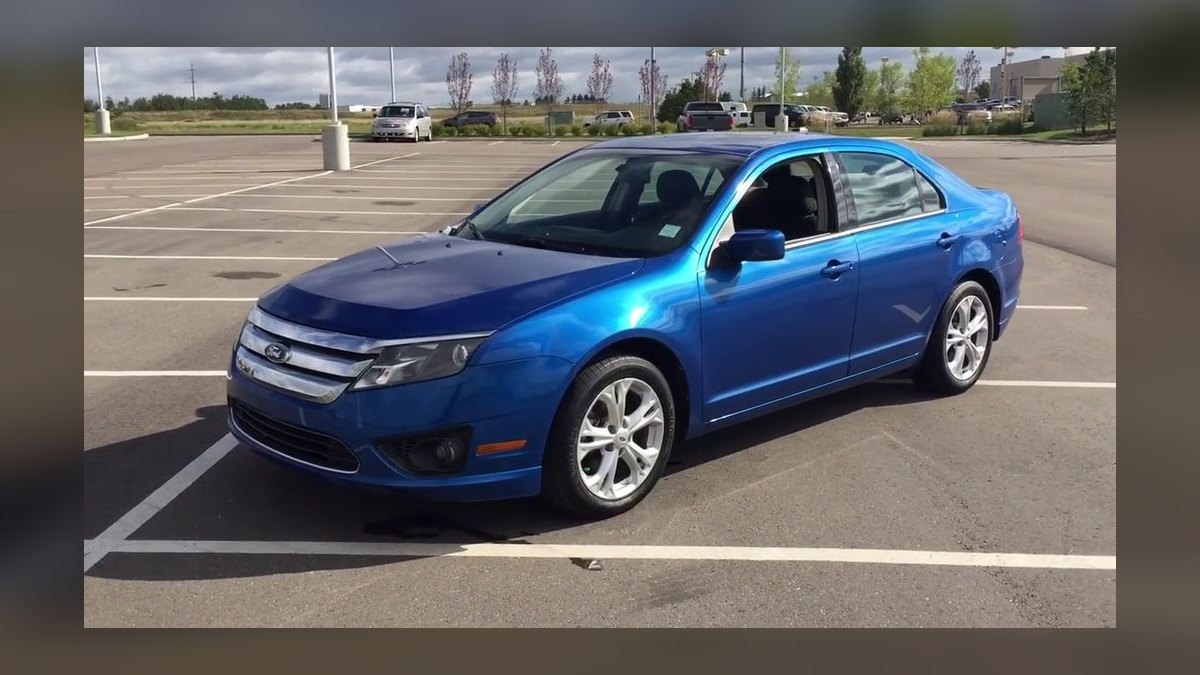 Top 10 Most Affordable Used Sedans Under $10,000 in 2012 (Ranked) — figure 6