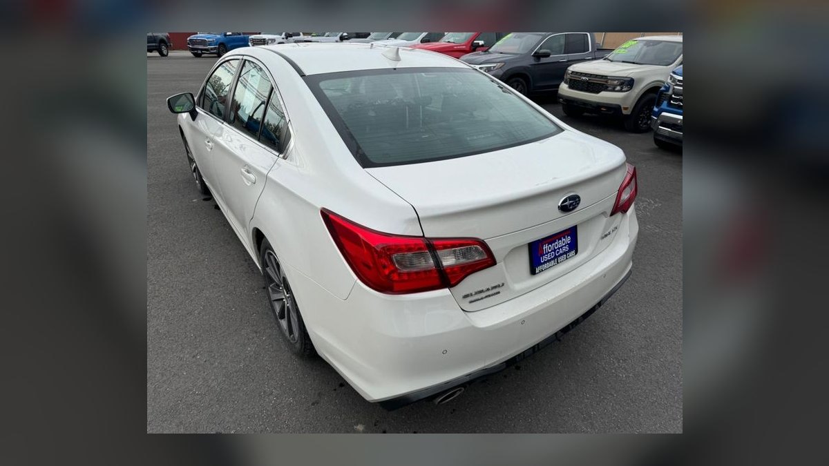 Top 10 Most Affordable Used Sedans Under $10,000 in 2012 (Ranked) — figure 9