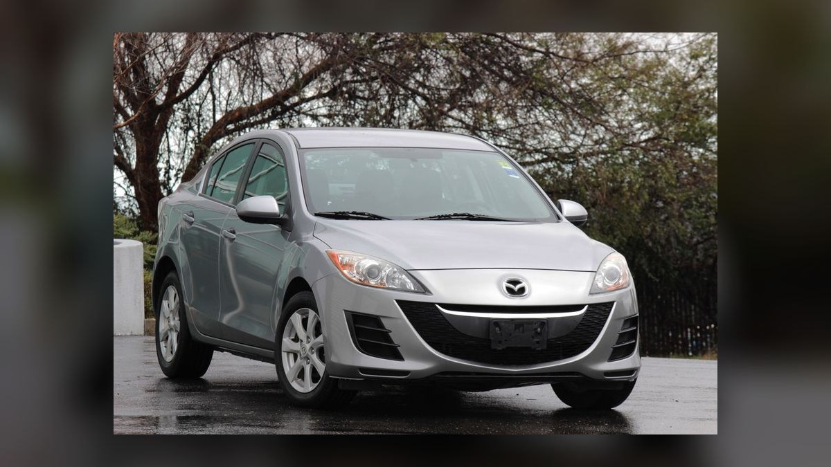 Top 10 Most Affordable Used Sedans Under $10,000 in 2010 (Ranked) — figure 2