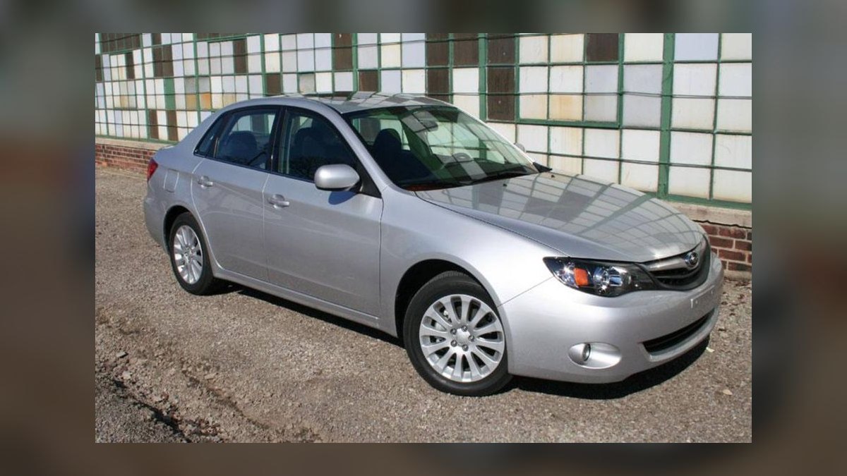 Top 10 Most Affordable Used Sedans Under $10,000 in 2010 (Ranked) — figure 9