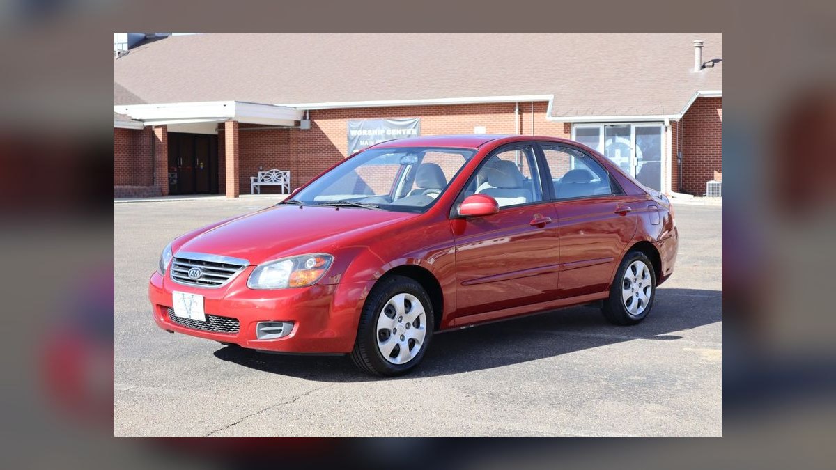 Top 10 Most Affordable Used Sedans Under $10,000 in 2009 (Ranked) — figure 9