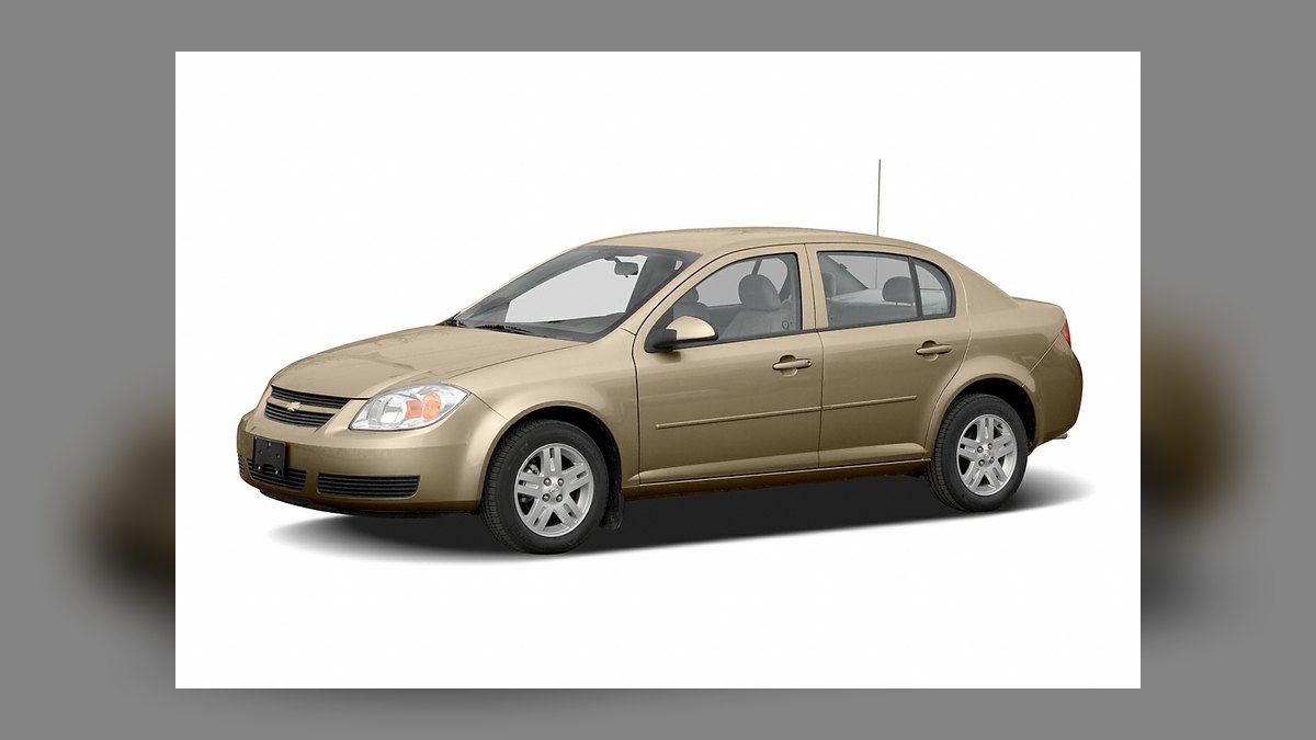 Top 10 Most Affordable Used Sedans Under $10,000 in 2006 (Ranked) — figure 7