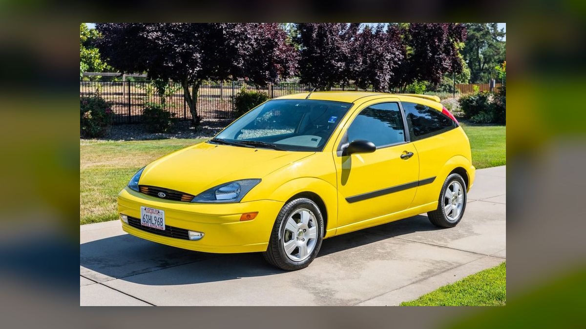 Top 10 Most Affordable Used Sedans Under $10,000 in 2003 (Ranked) — figure 6