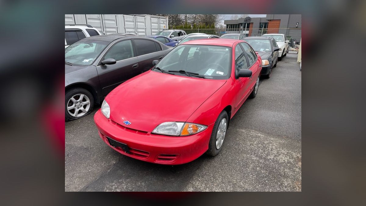 Top 10 Most Affordable Used Sedans Under $10,000 in 2002 (Ranked) — figure 7