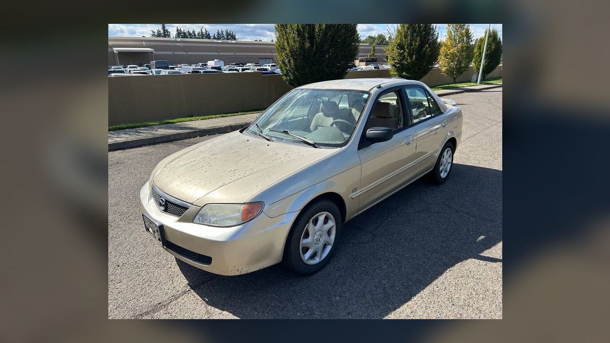 Top 10 Most Affordable Used Sedans Under $10,000 in 2001 (Ranked) — figure 5