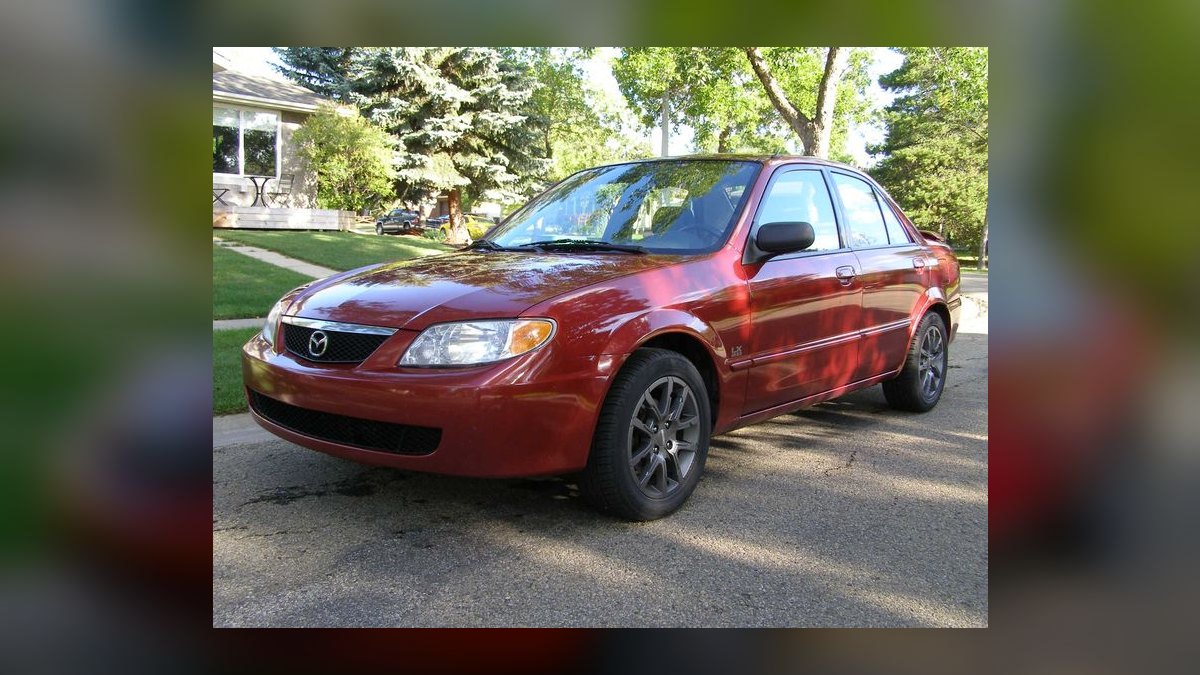 Top 10 Most Affordable Used Sedans Under $10,000 in 1999 (Ranked) — figure 4