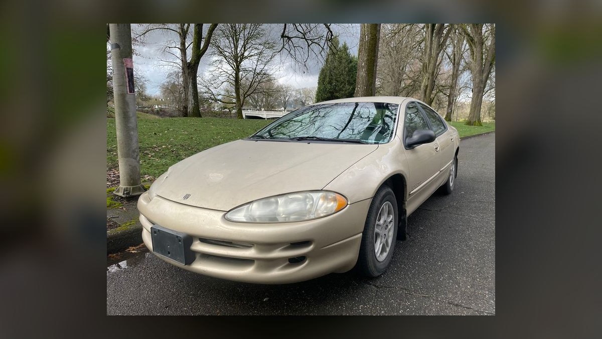 Top 10 Most Affordable Used Sedans Under $10,000 in 1999 (Ranked) — figure 9
