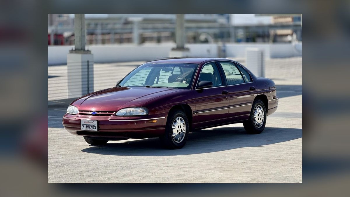 Top 10 Most Affordable Used Sedans Under $10,000 in 1998 (Ranked) — figure 4