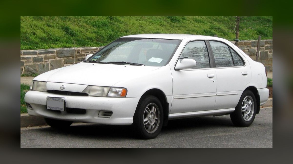 Top 10 Most Affordable Used Sedans Under $10,000 in 1996 (Ranked) — figure 4