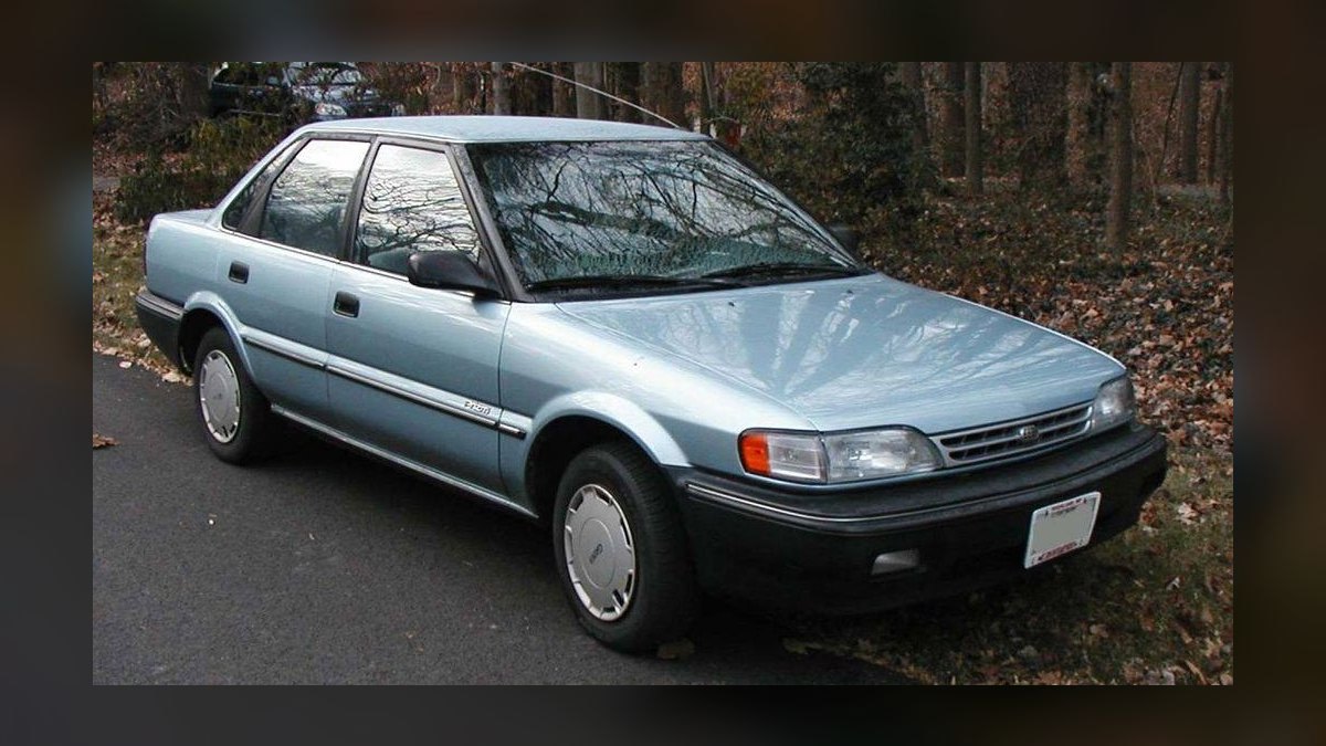 Top 10 Most Affordable Used Sedans Under $10,000 in 1994 (Ranked) — figure 6