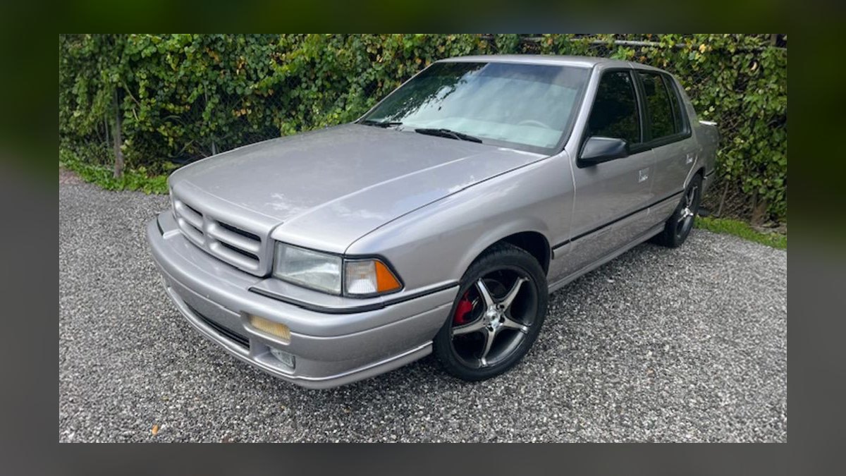 Top 10 Most Affordable Used Sedans Under $10,000 in 1994 (Ranked) — figure 9