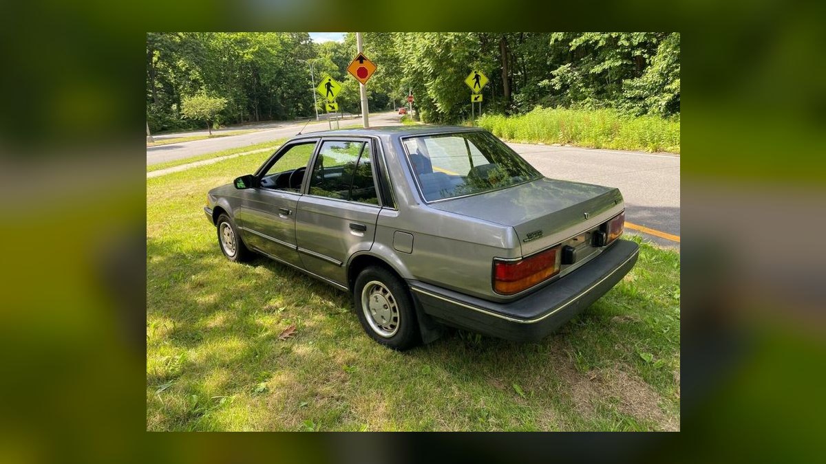 Top 10 Most Affordable Used Sedans Under $10,000 in 1988 (Ranked) — figure 6