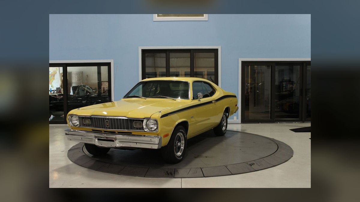Top 10 Most Affordable Used Sedans Under $10,000 in 1975 (Ranked) — figure 9