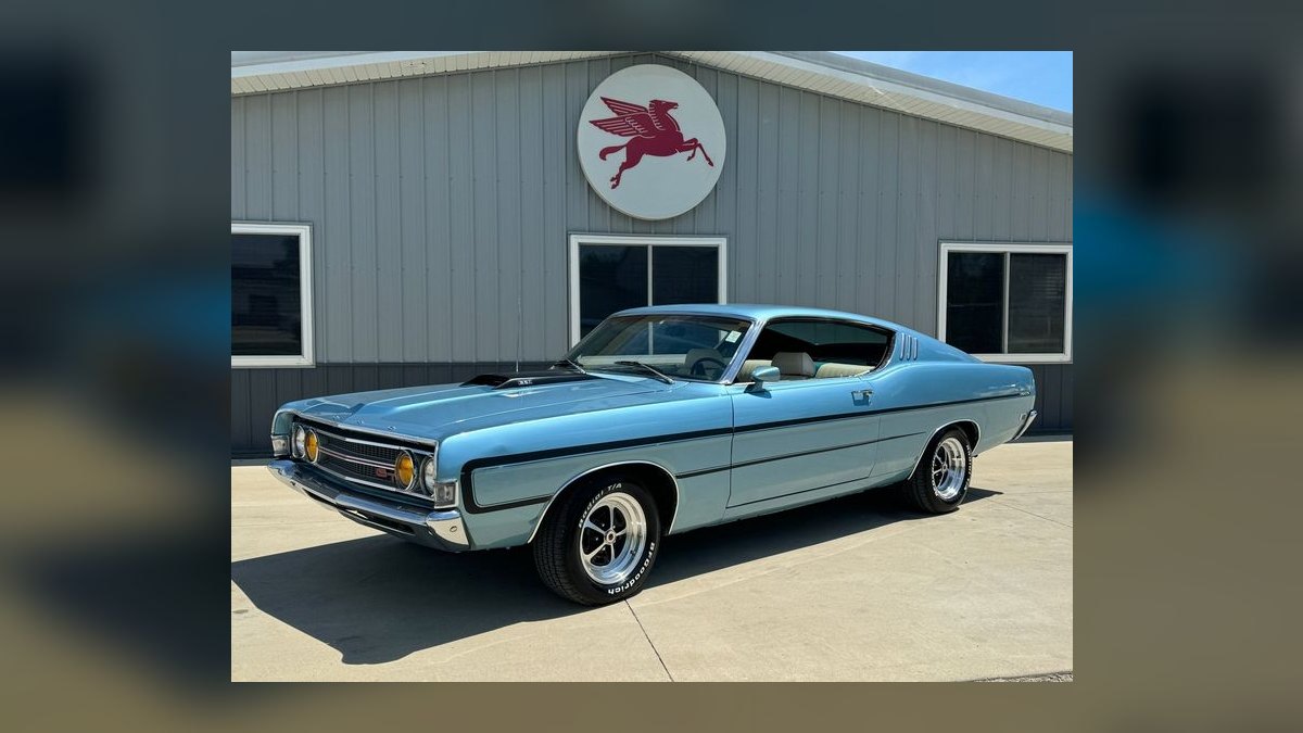 Top 10 Most Affordable Used Sedans Under $10,000 in 1970 (Ranked) — figure 8