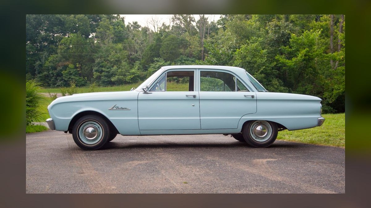 Top 10 Most Affordable Used Sedans Under $10,000 in 1962 (Ranked) — figure 1