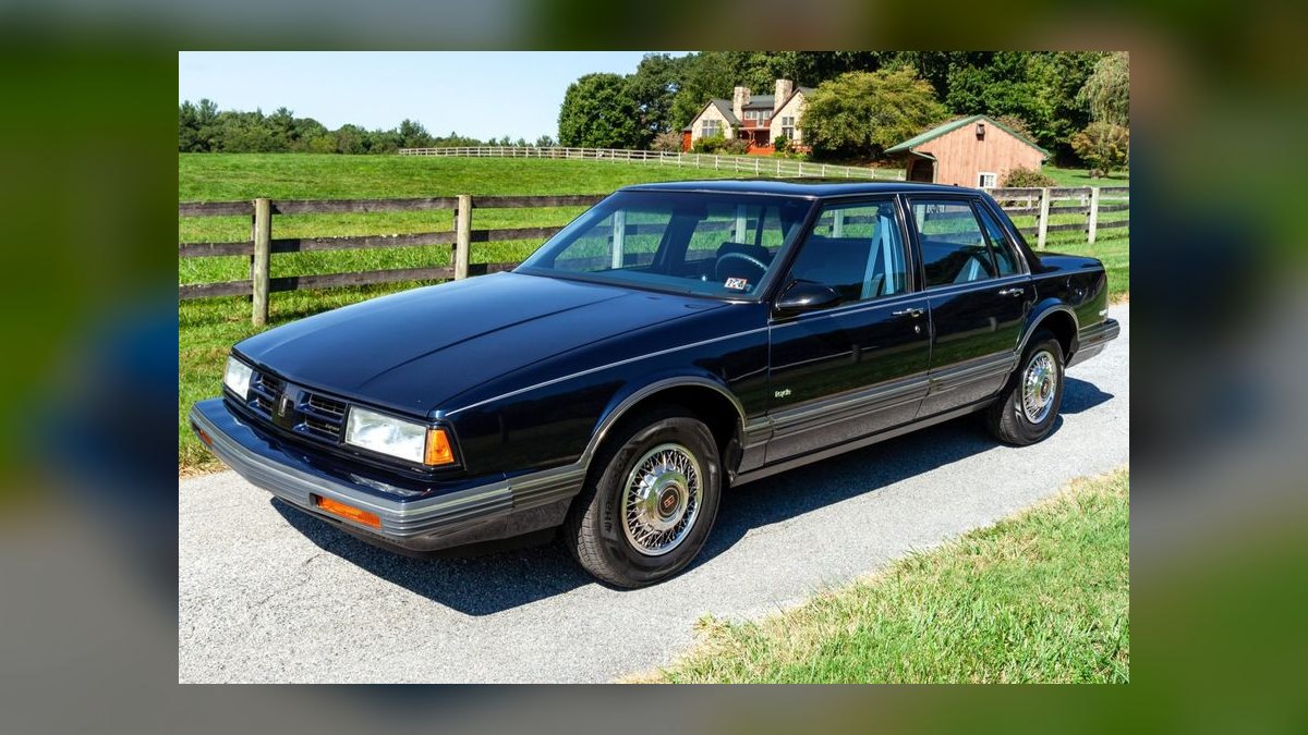 Top 10 Most Affordable Used Sedans Under $10,000 in 1957 (Ranked) — figure 9