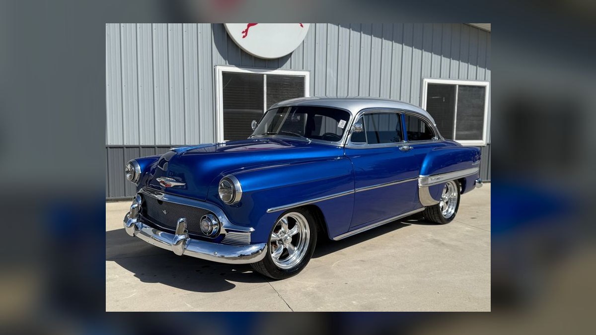 Top 10 Most Affordable Used Sedans Under $10,000 in 1953 (Ranked) — figure 1