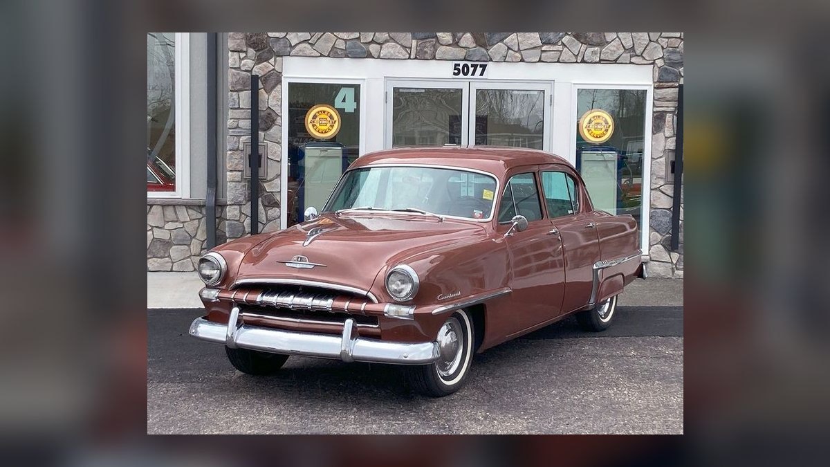 Top 10 Most Affordable Used Sedans Under $10,000 in 1953 (Ranked) — figure 3