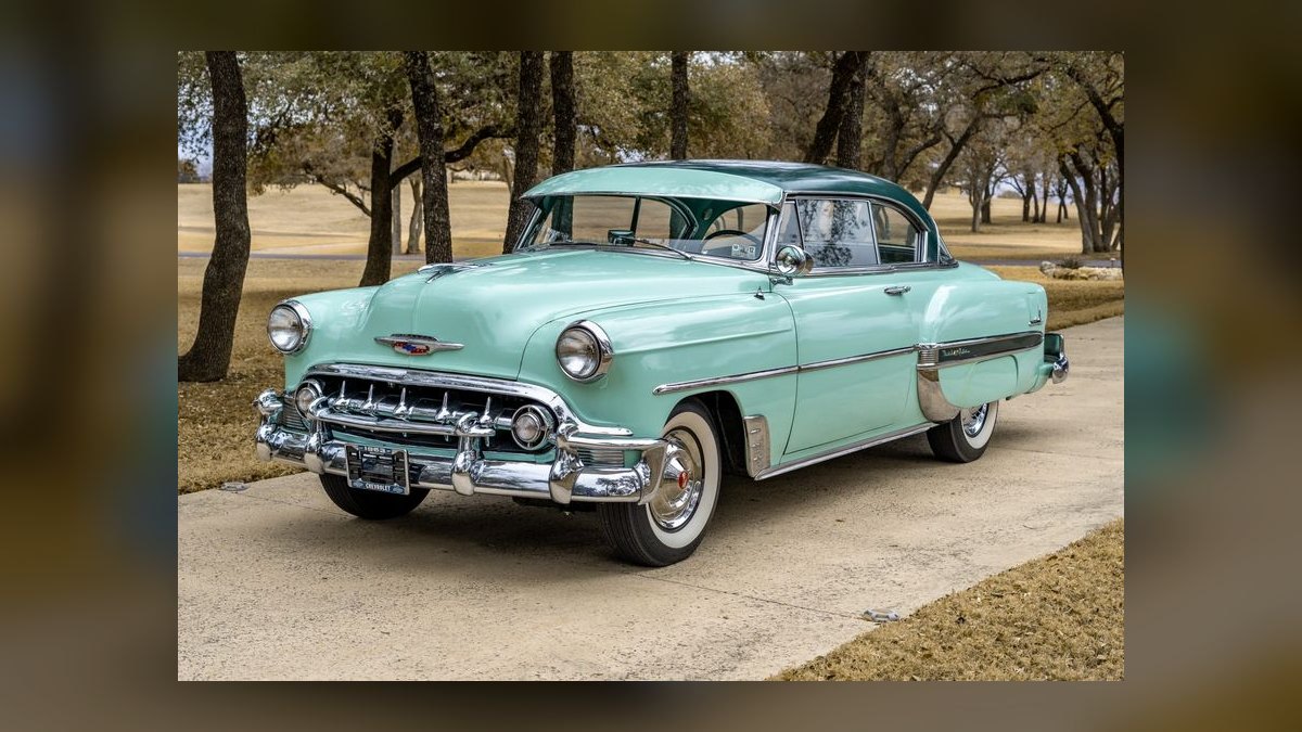 Top 10 Most Affordable Used Sedans Under $10,000 in 1953 (Ranked)