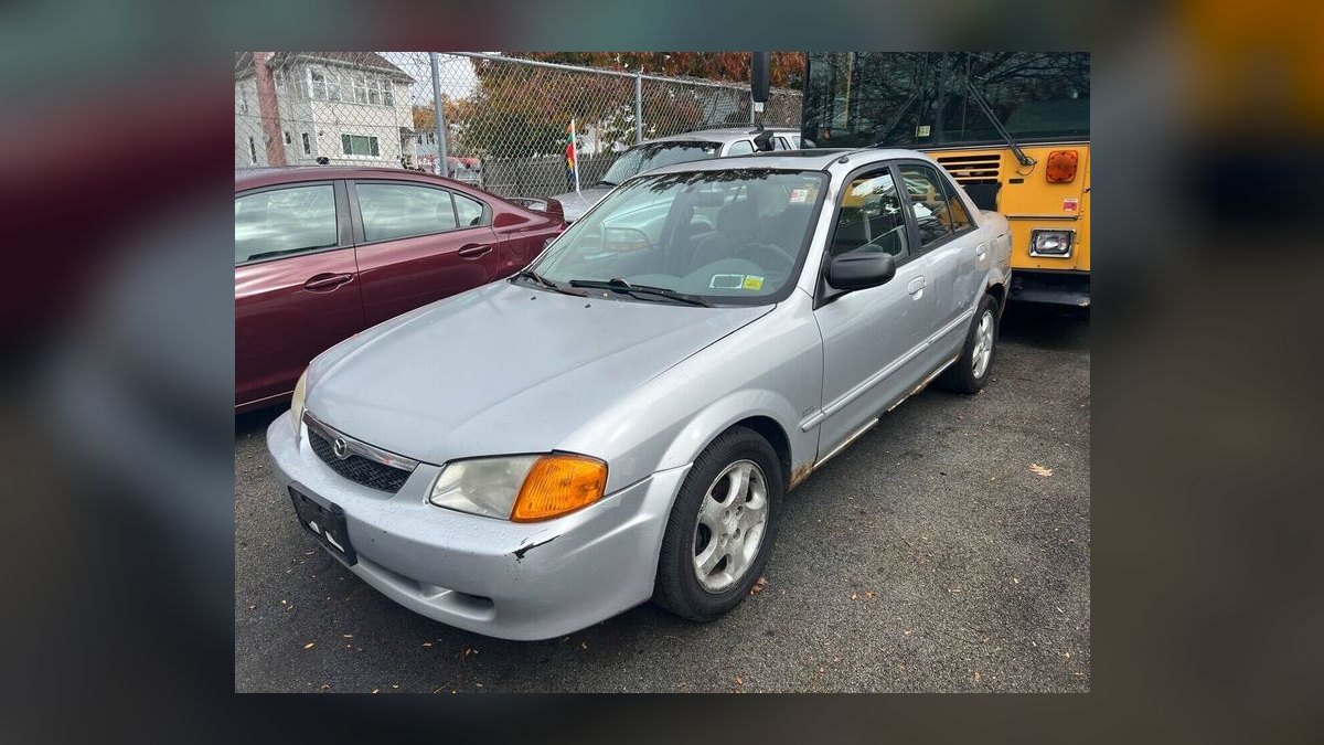 Top 10 Most Affordable Used Sedans Under $10,000 in 2008 (Ranked) — figure 6