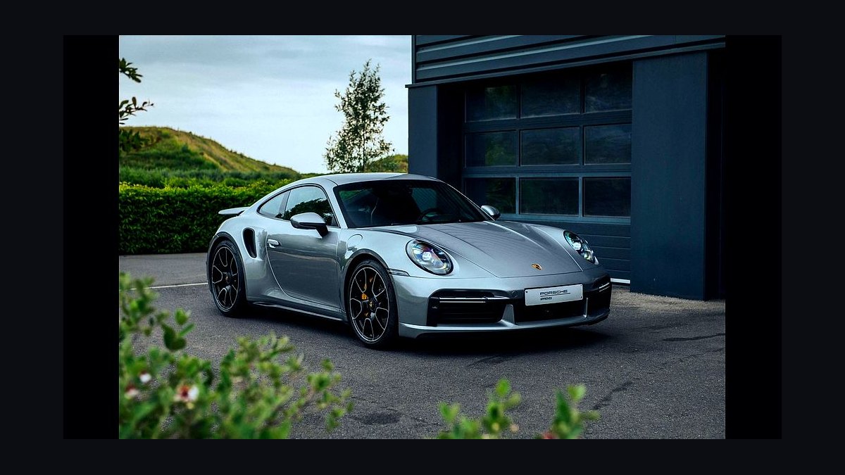 Best Supercars That Hold Their Resale Value Best (Ranked) in 2027 — figure 5
