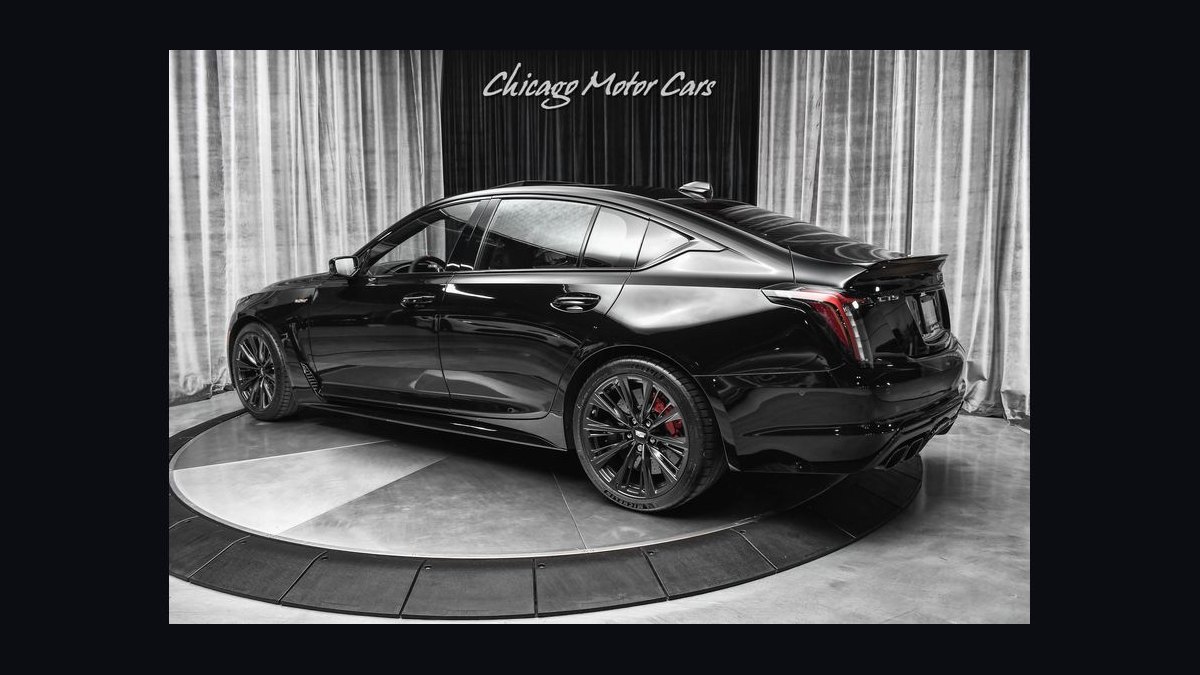 Top 10 Manual-Transmission Supercars Still in Production in 2027 — figure 4