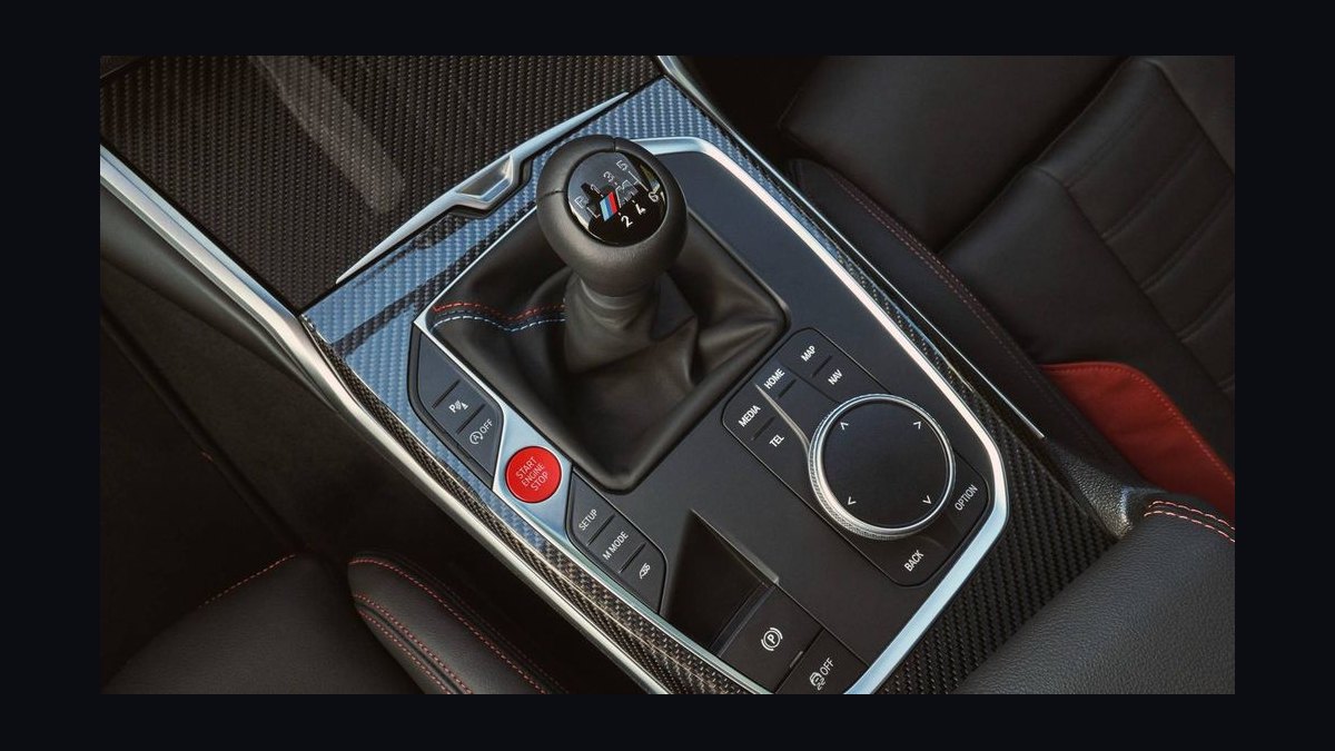 Top 10 Manual-Transmission Supercars Still in Production in 2027 — figure 9