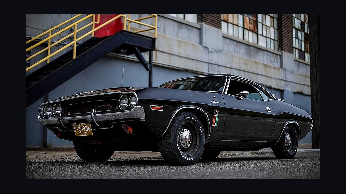 Top 10 Muscle Cars 2010 — Best Overall + Best Value — figure 9