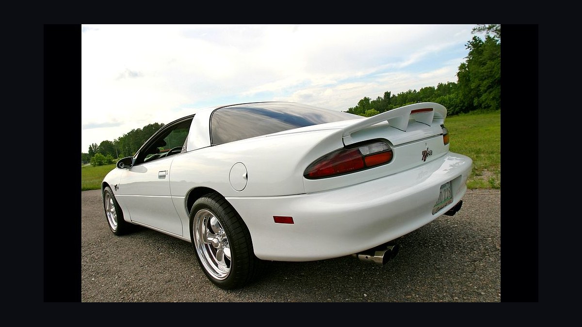 Top 10 Muscle Cars 1995 — Best Overall + Best Value — figure 6