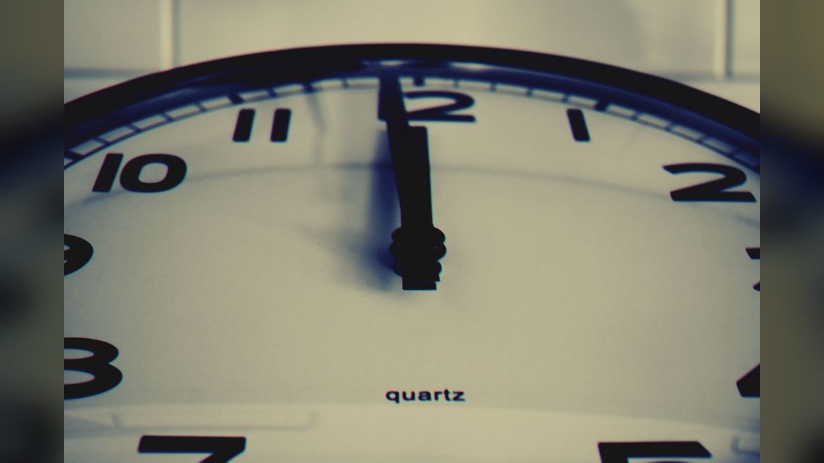 How much time should a sales manager spend coaching each week?