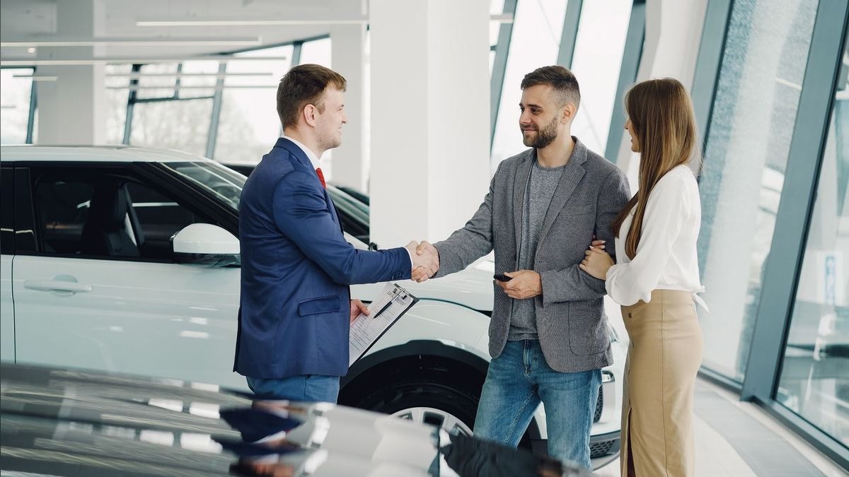 How do you onboard an experienced sales hire without insulting them — figure 3