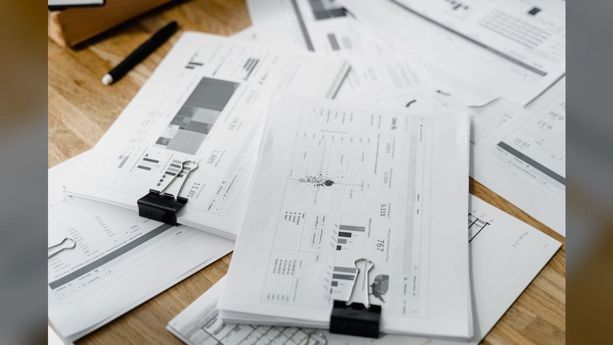 How do you coach a rep to research accounts before reaching out — figure 5