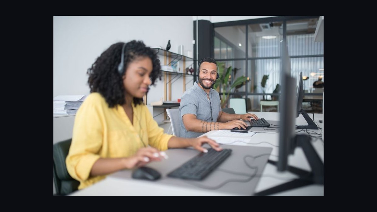 How do you coach reps to open a cold call without getting hung up on — figure 10