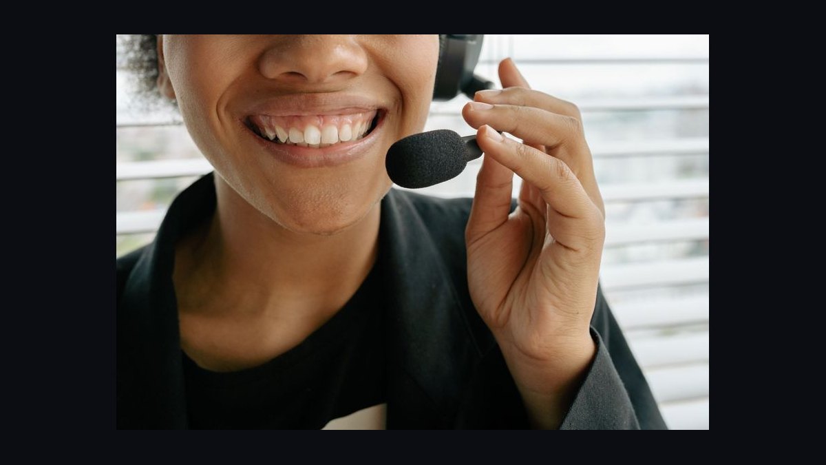 How do you coach reps to open a cold call without getting hung up on — figure 8
