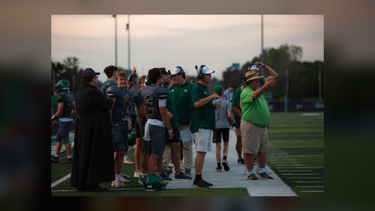 How do you coach reps to get past gatekeepers — figure 7