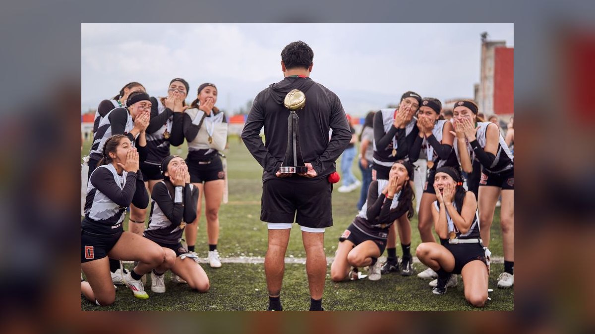 How do you coach reps to use video in their outreach — figure 7