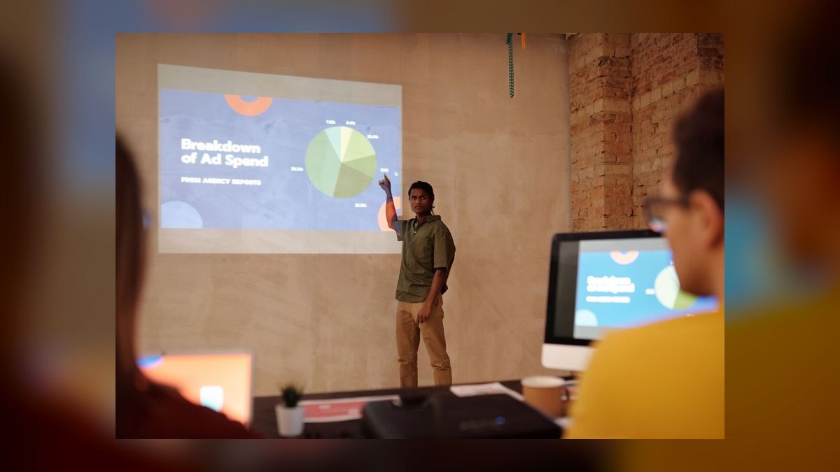 How do you coach a rep to present pricing with confidence — figure 8
