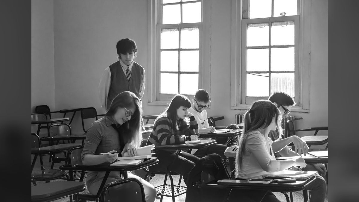 How do you coach reps to qualify the decision-making process — figure 3