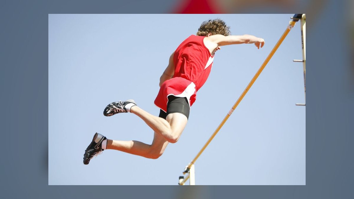 How do you coach reps to compete in a competitive deal — figure 4