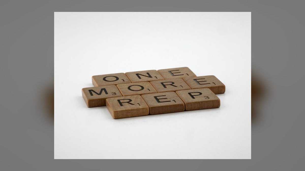 How do you coach reps to remove dead deals from the pipeline — figure 8