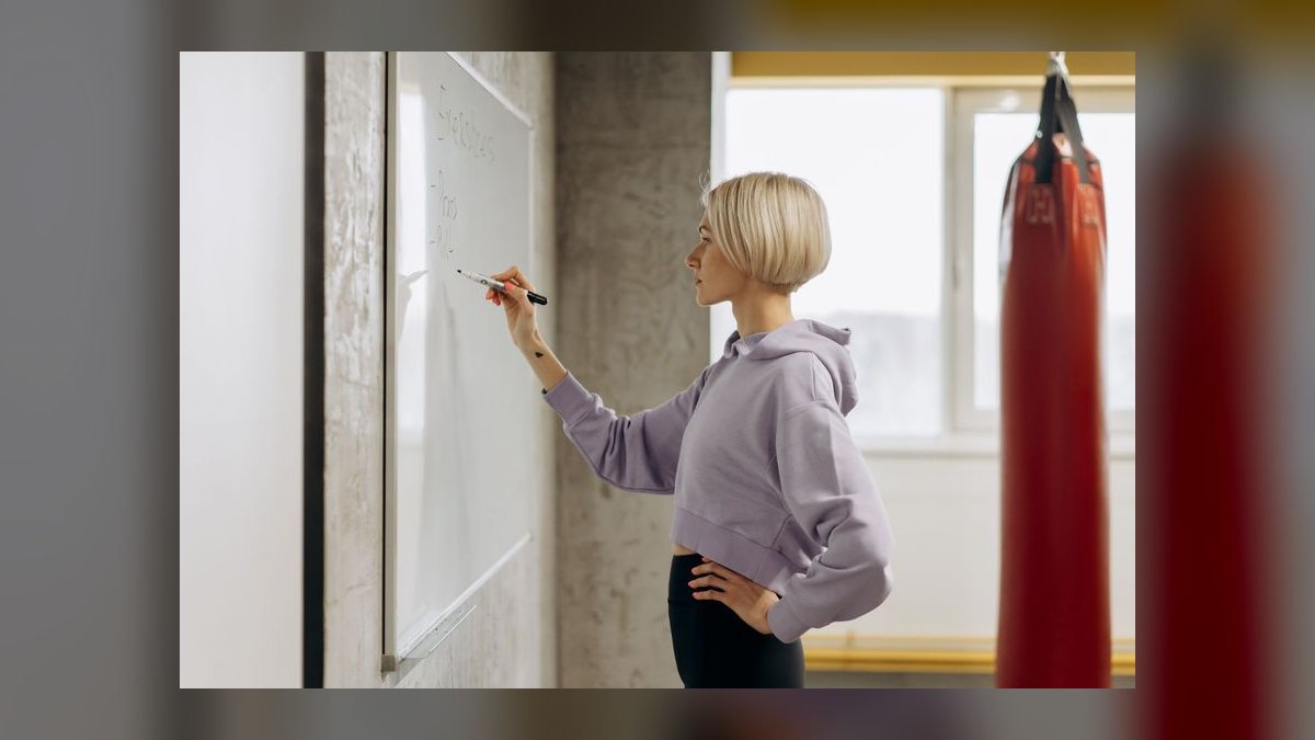 How do you coach a rep to improve forecast accuracy — figure 8