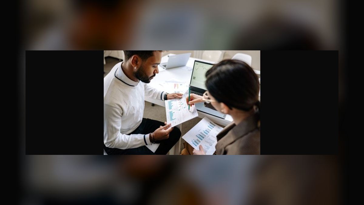How do you coach reps on their talk-to-listen ratio — figure 4