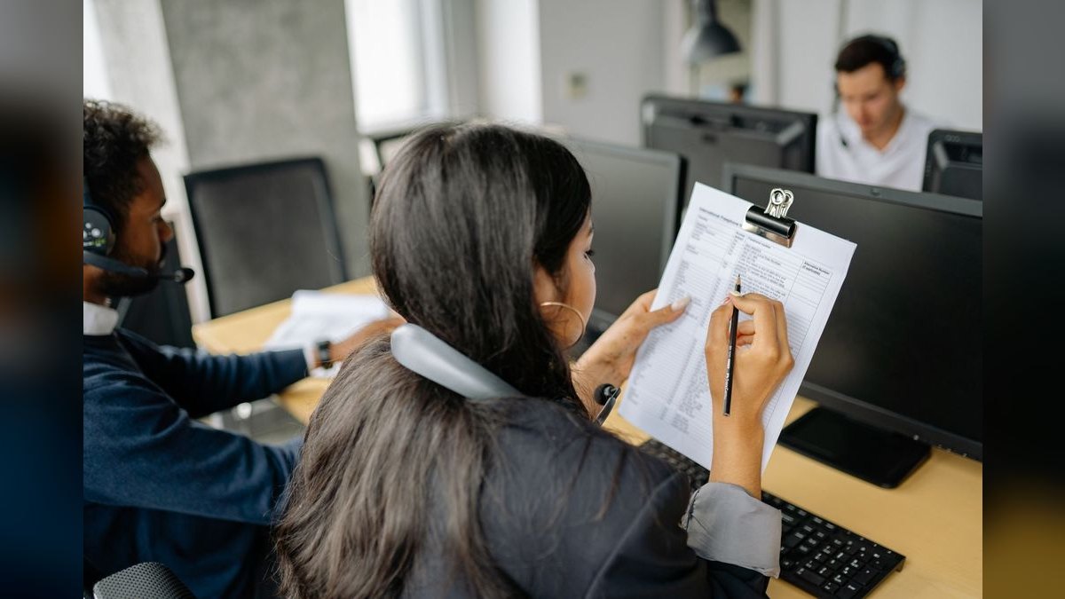 How do you run a call-review session that reps don't dread?