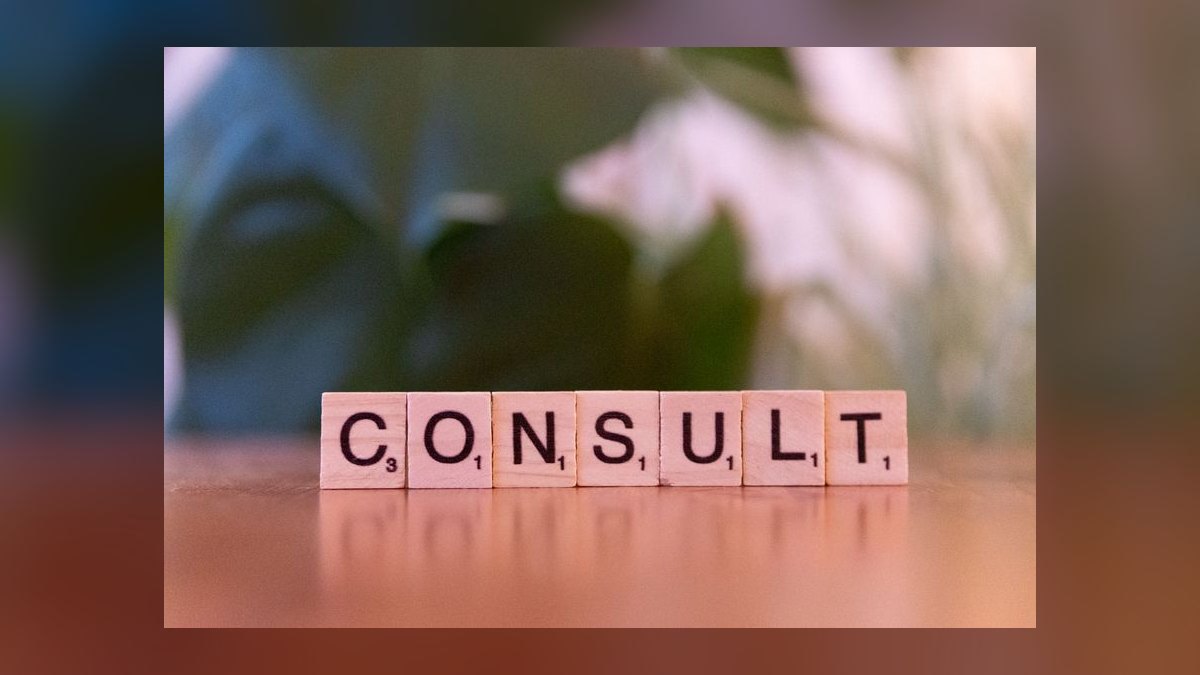 How do you coach a sales rep who's consistently missing quota — figure 8