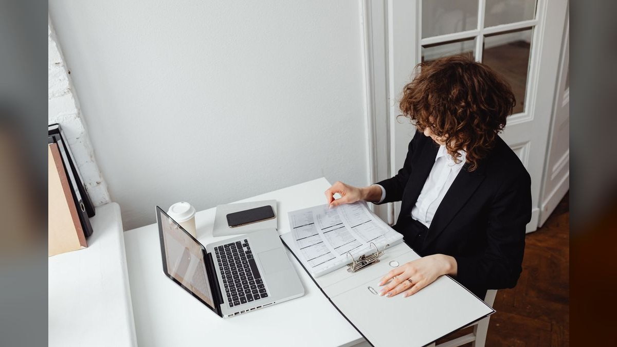 How do you coach a rep to shorten their sales cycle — figure 1