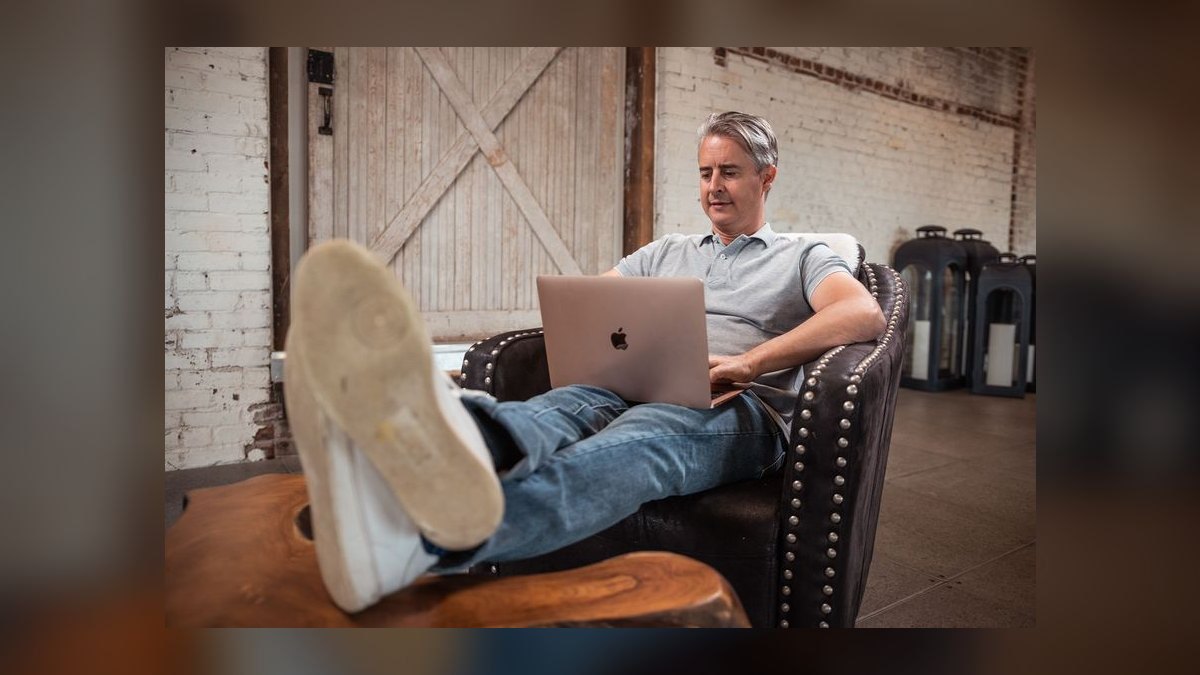 How do you coach a remote sales team effectively — figure 6